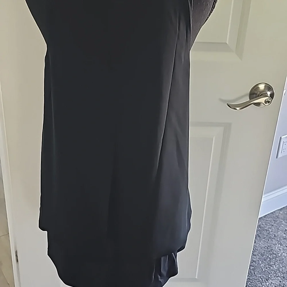 Flowy Tank Top - Picture 2 of 4